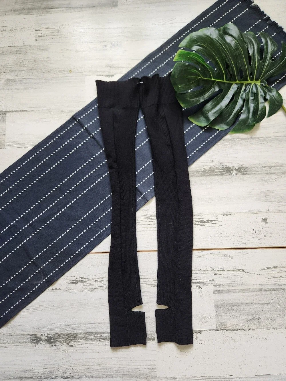 Lululemon Womens Evolution Leg Warmer Black Merino Wool Blend